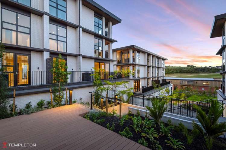 102/25C Pennant Street Long Bay_6