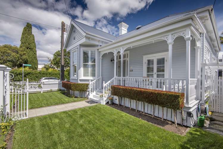 1/29 Tainui Road Devonport_24