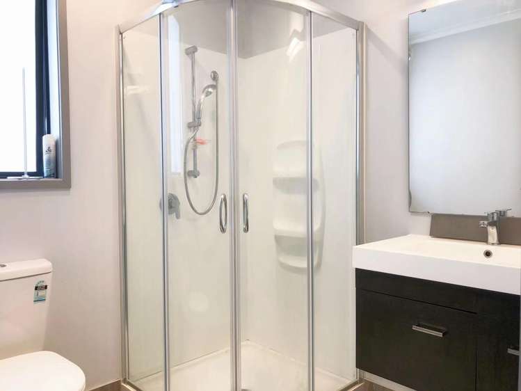 2/65e Metcalfe Road Ranui_7