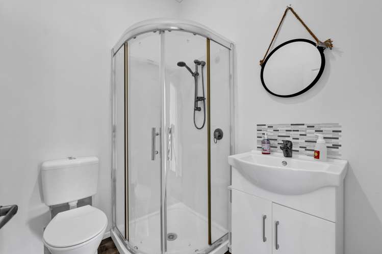 1233 Egmont Road Egmont Village_13