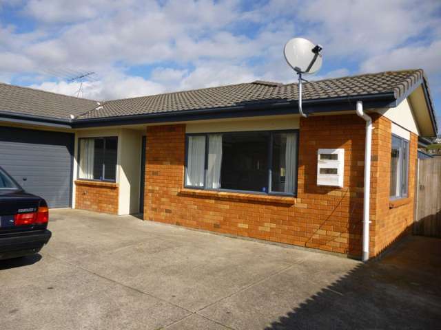 6 Falcarragh Crescent Flat Bush_1