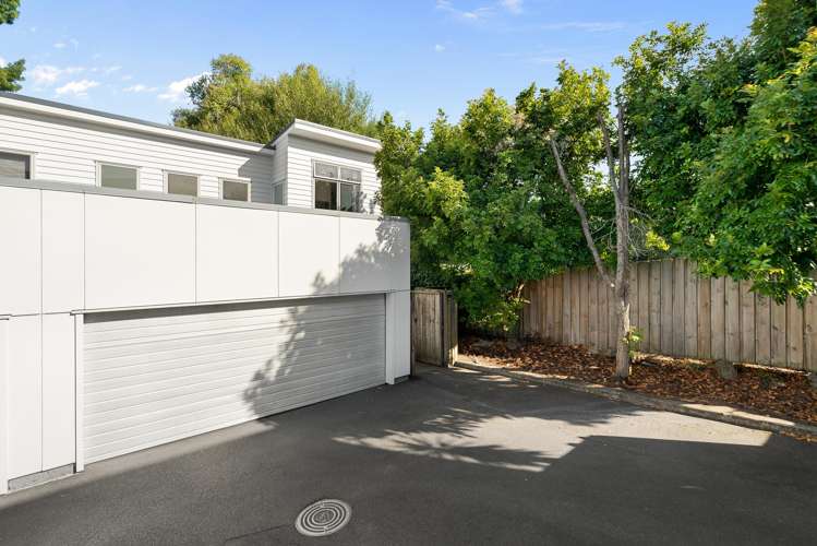 27/3 Wagener Place_1