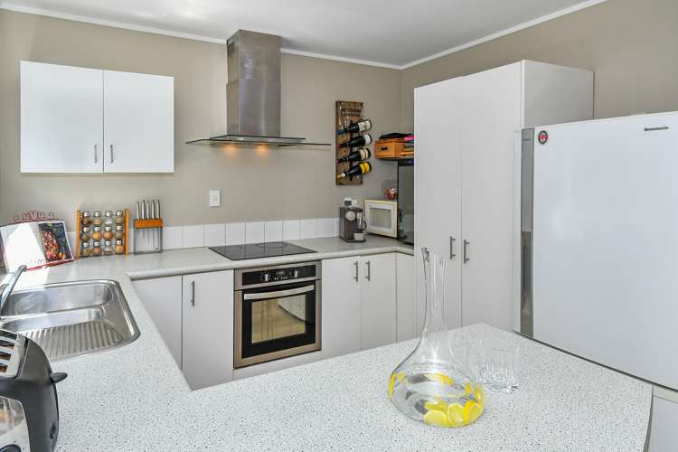 14 Astelia Place Goodwood Heights_17