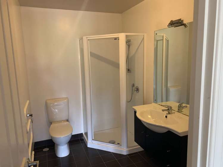 6 Leneford Drive East Tamaki_7