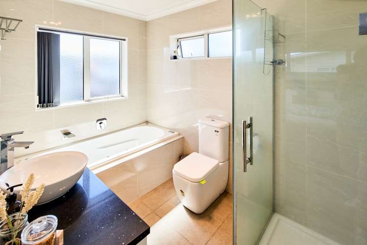 3 Ludlam Crescent Woburn_18