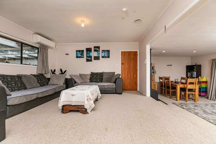 83a Glengarry Road Glen Eden_3