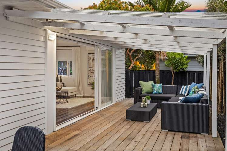 52 Neil Avenue Te Atatu Peninsula_25
