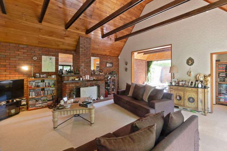 19 Wairata Place Te Atatu South_7