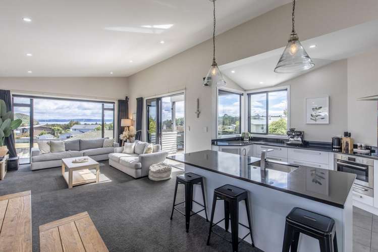 72 Kahotea Drive Motuoapa_11