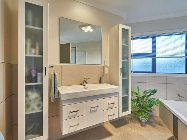 6 Trump Place Kelvin Grove_18