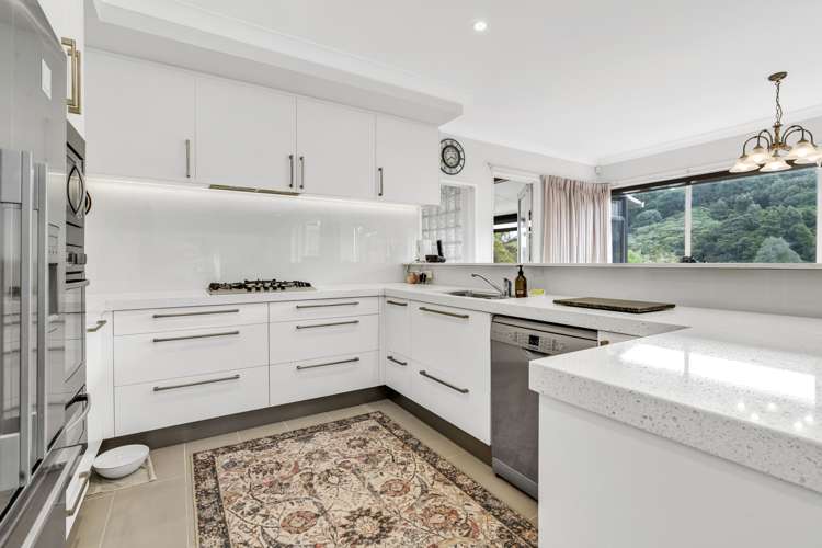 19 Mark Williams Place Clevedon_8