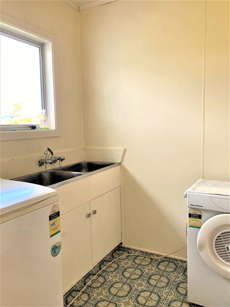 84 Grey Street Waitara_12