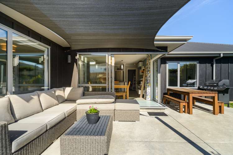 4 Poplar Grove Feilding_14