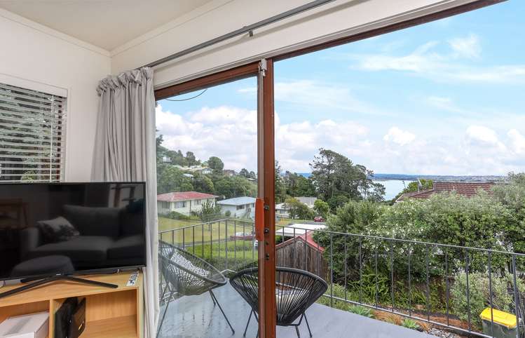 9 Sispara Place Beach Haven_2