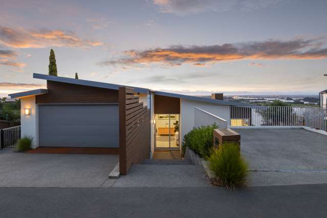 Modern luxury on Marama Crescent