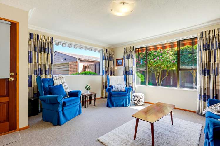 2/51 Solomon Avenue_1