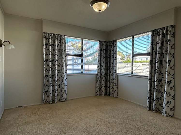 57 Emmett Street Greerton_8