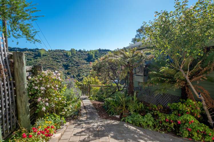 19 Matipo Terrace Toi Toi_22