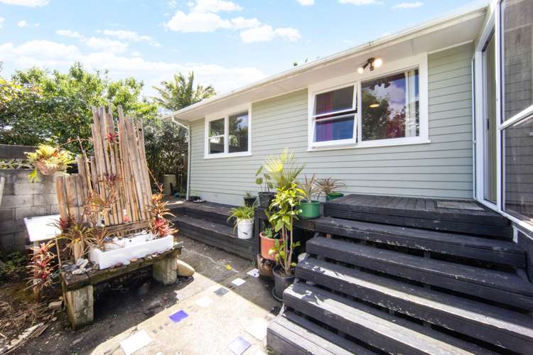 73 Barrys Road Glendene_20