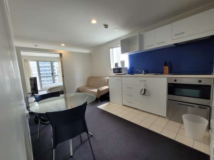 8 Bankside Street 10015_1