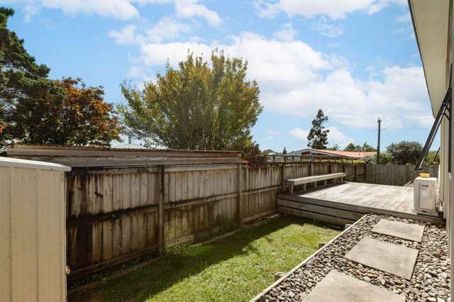 325A Cobham Drive 1076_3