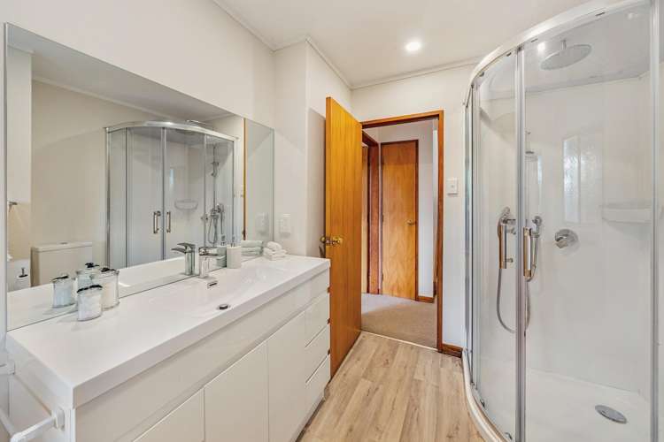 16A Parklands Drive Karori_15