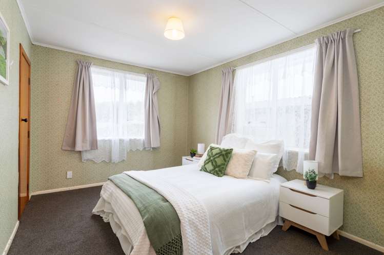 132 Castor Crescent Cannons Creek_8