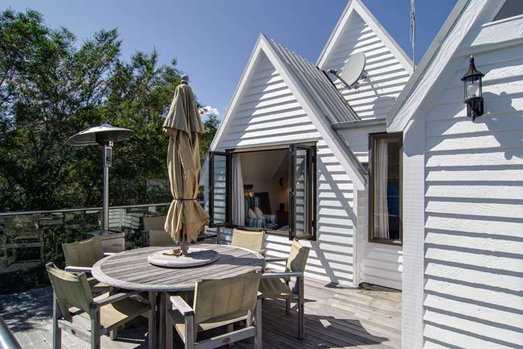 615 Peninsula Road Kelvin Heights_12