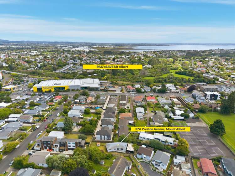 37A Preston Avenue Mount Albert_20