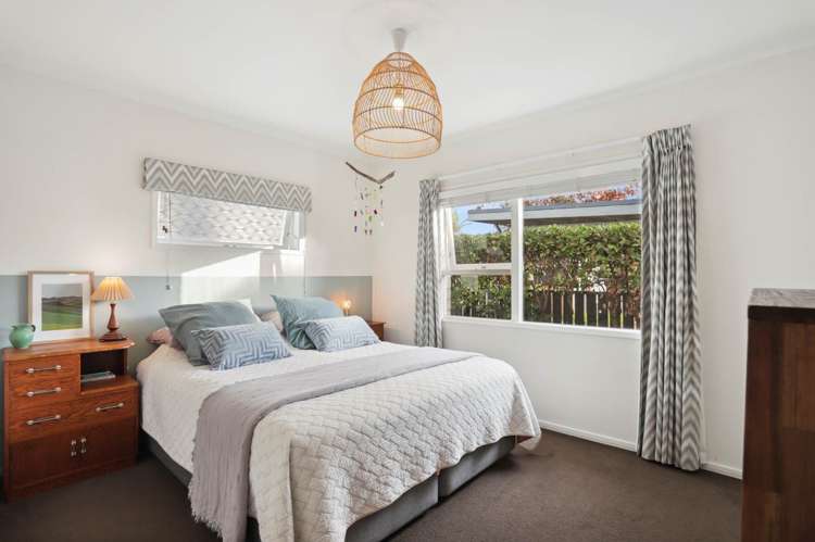 1 Dawnhaven Drive Te Atatu Peninsula_12