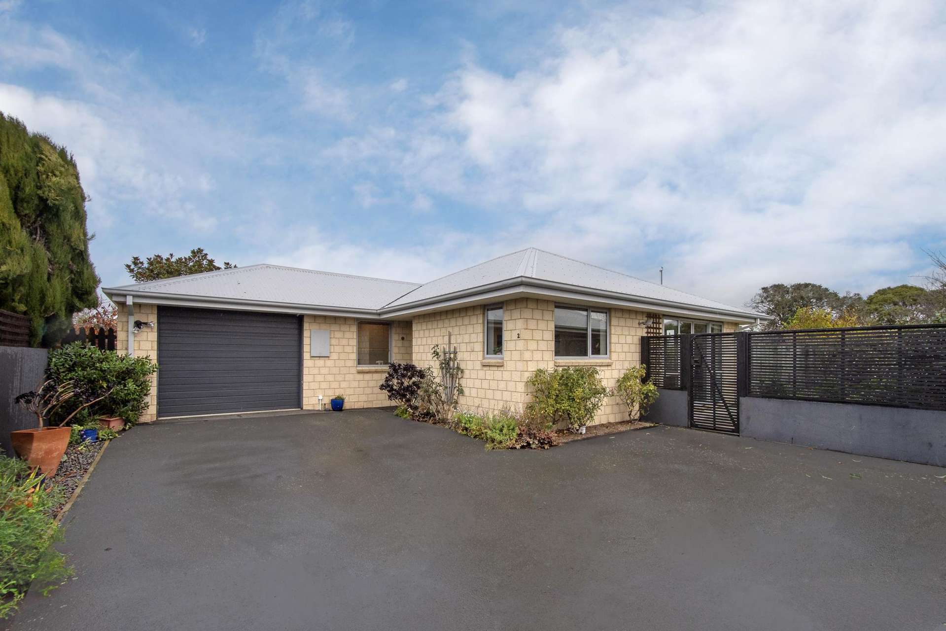 2/417A Bower Avenue Parklands_0