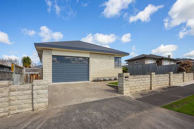 132 Warwick Street Feilding_1