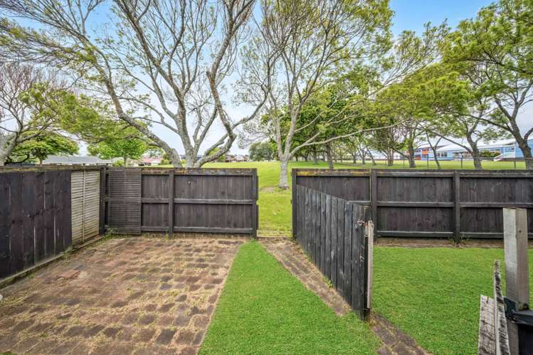 1/27 Rapallo Place Farm Cove_22