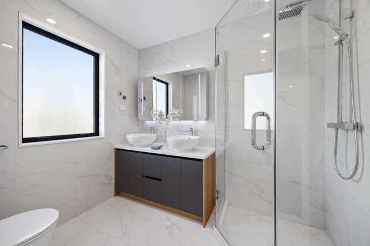 11 Mill Hill Close Flat Bush_23