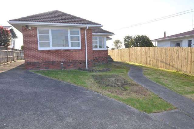 Spacious 4-Bedroom Home with Sunroom