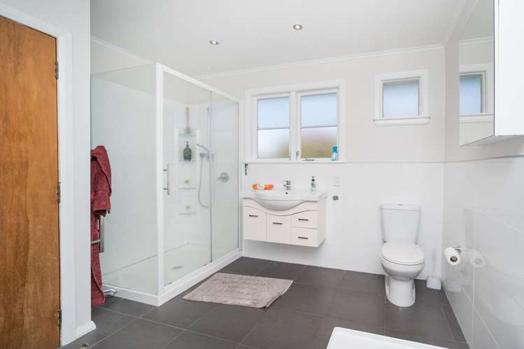 32 Aberdeen Avenue Takaro_18