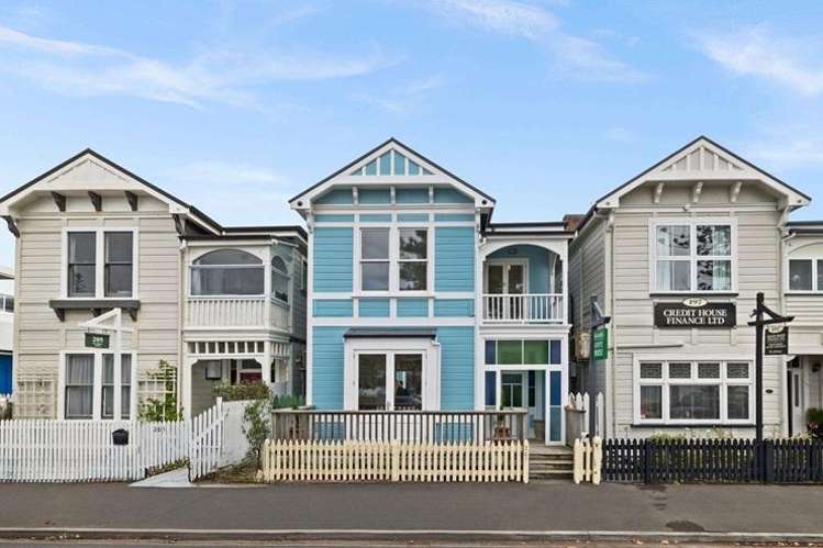 Two of Napier’s iconic Six Sisters villas are up for grabs