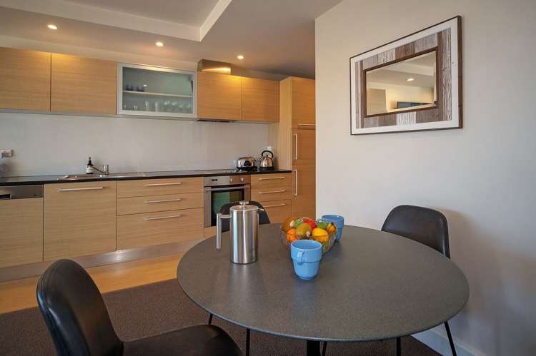 10/5 Bisley Avenue Moana_11