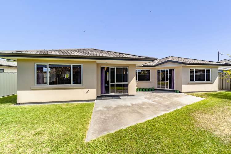 15 Portland Place Poraiti_15