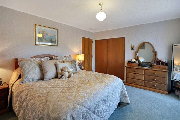 41 Reid Crescent Allenton_12