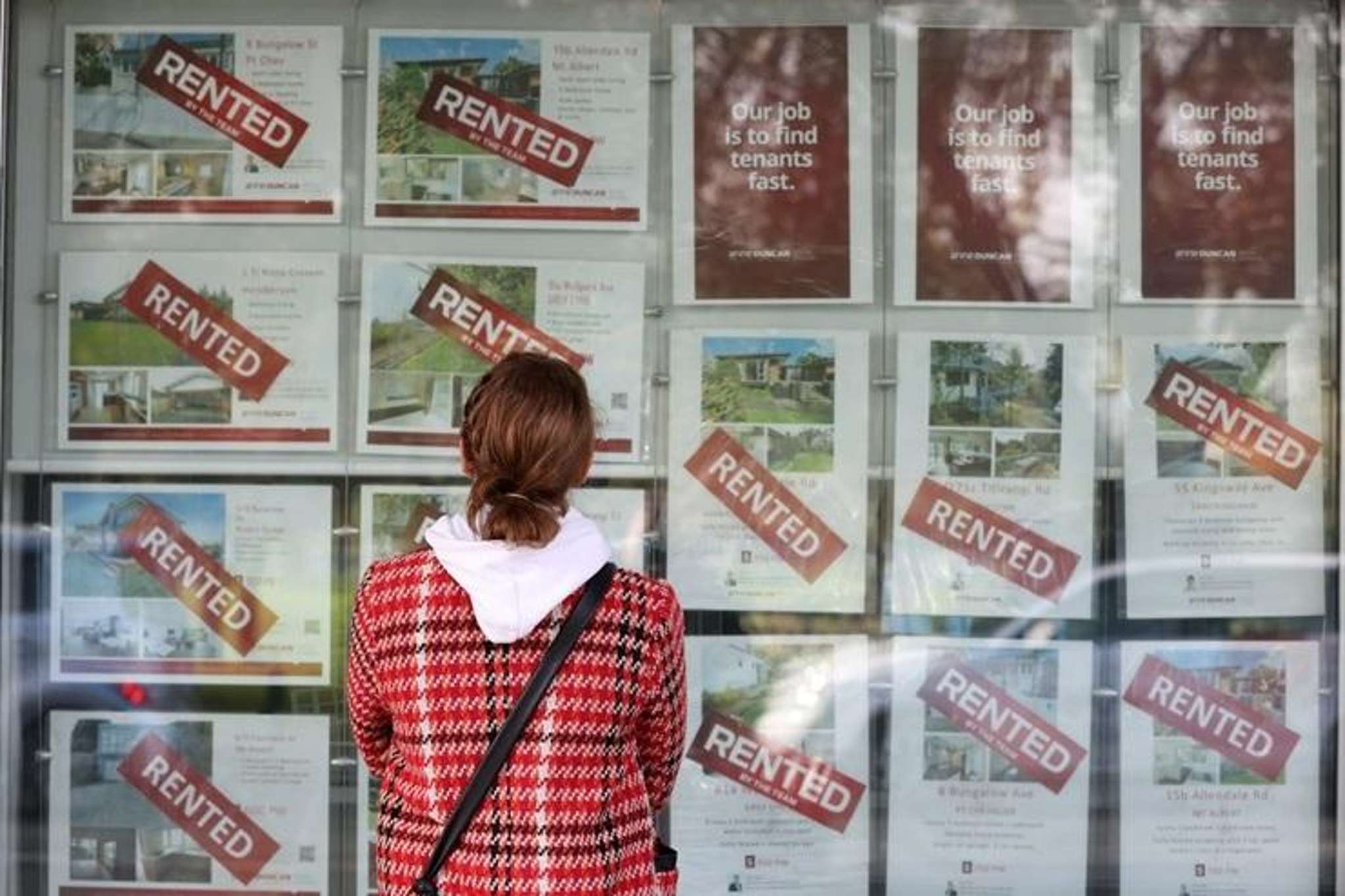 Tony Alexander: Landlords drop plans to raise rents as tenants become harder to find