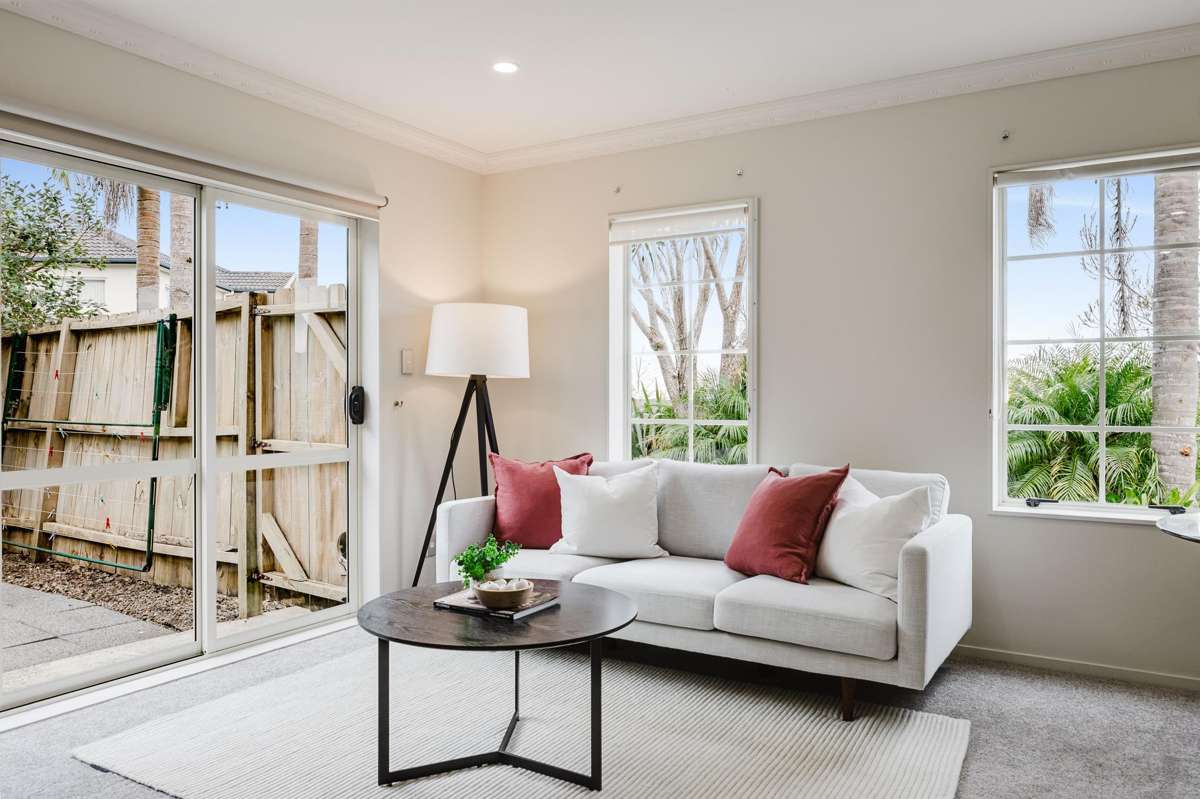 54 Leafield Crescent_3