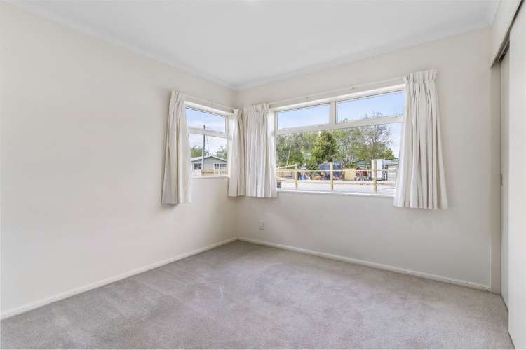 1/64 Riverside Road Orewa_17