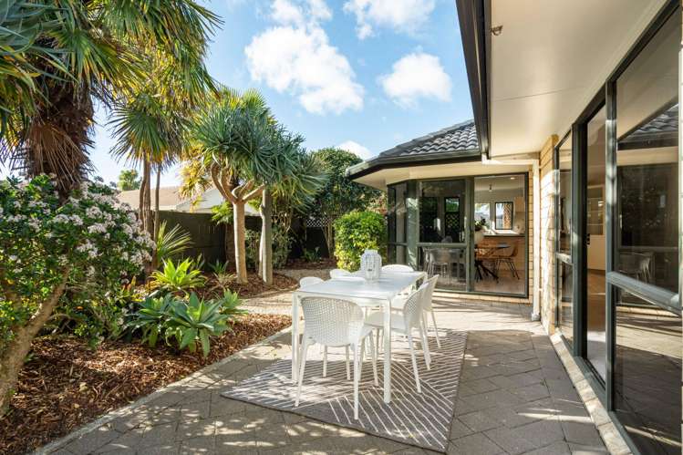 31 Ocean Crest Papamoa_19