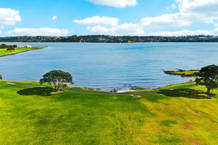 70 Kiwi Esplanade Mangere Bridge_20