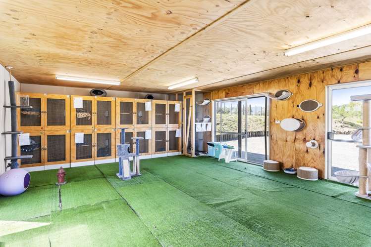 125 Derham Road Te Horo_19