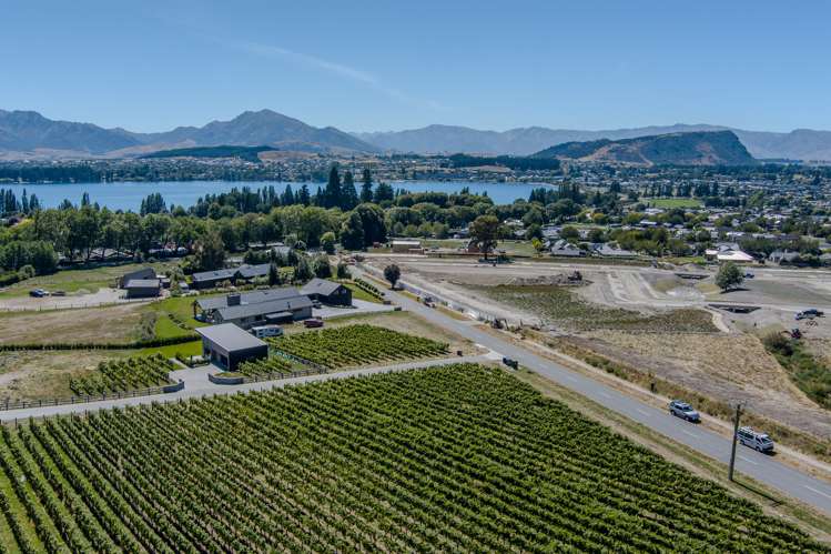 1 Divers Lane Wanaka_1