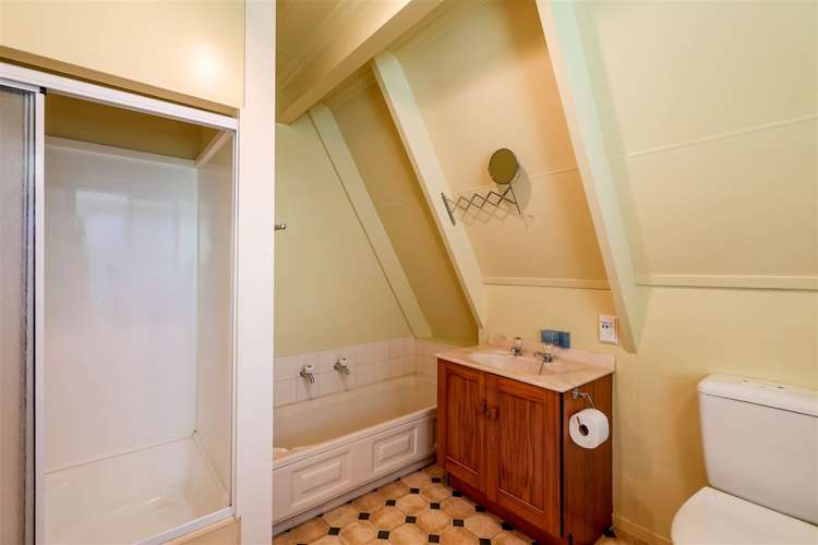 50 Lud Valley Road Hira_14