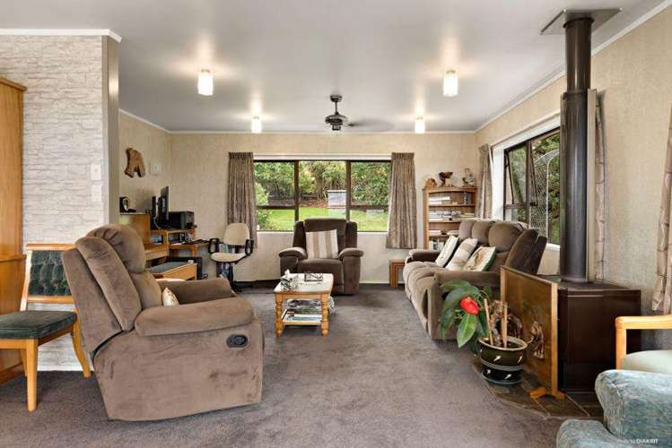 64 Adams Road South Pukekohe_11