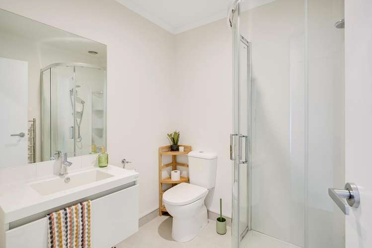 2/11 Forster Avenue Hillcrest_8